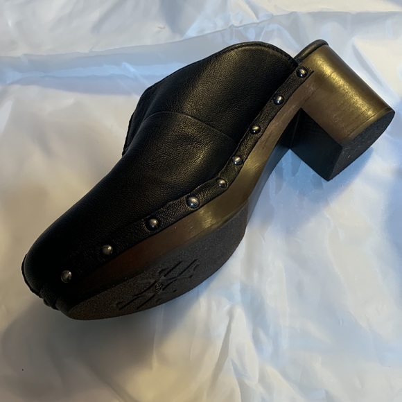 UGG black leather fur lined clogs size 9. NWOT - Picture 7 of 9